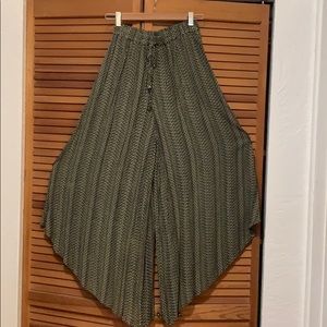 Manaola wide leg pants